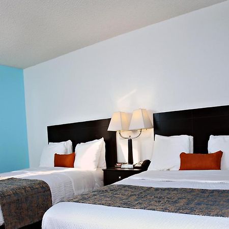 Coratel Inn & Suites By Jasper Newton מראה חיצוני תמונה
