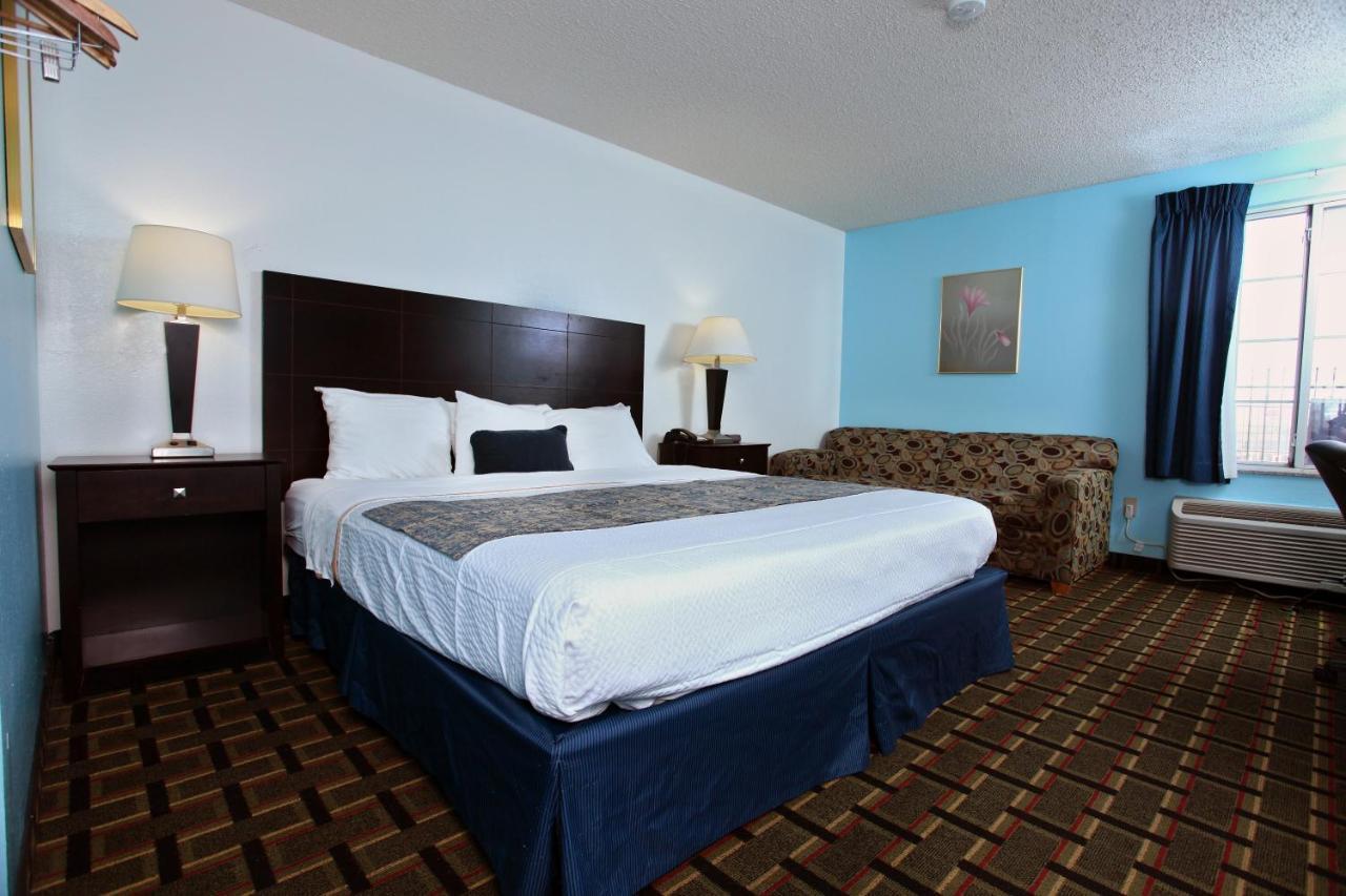 Coratel Inn & Suites By Jasper Newton מראה חיצוני תמונה