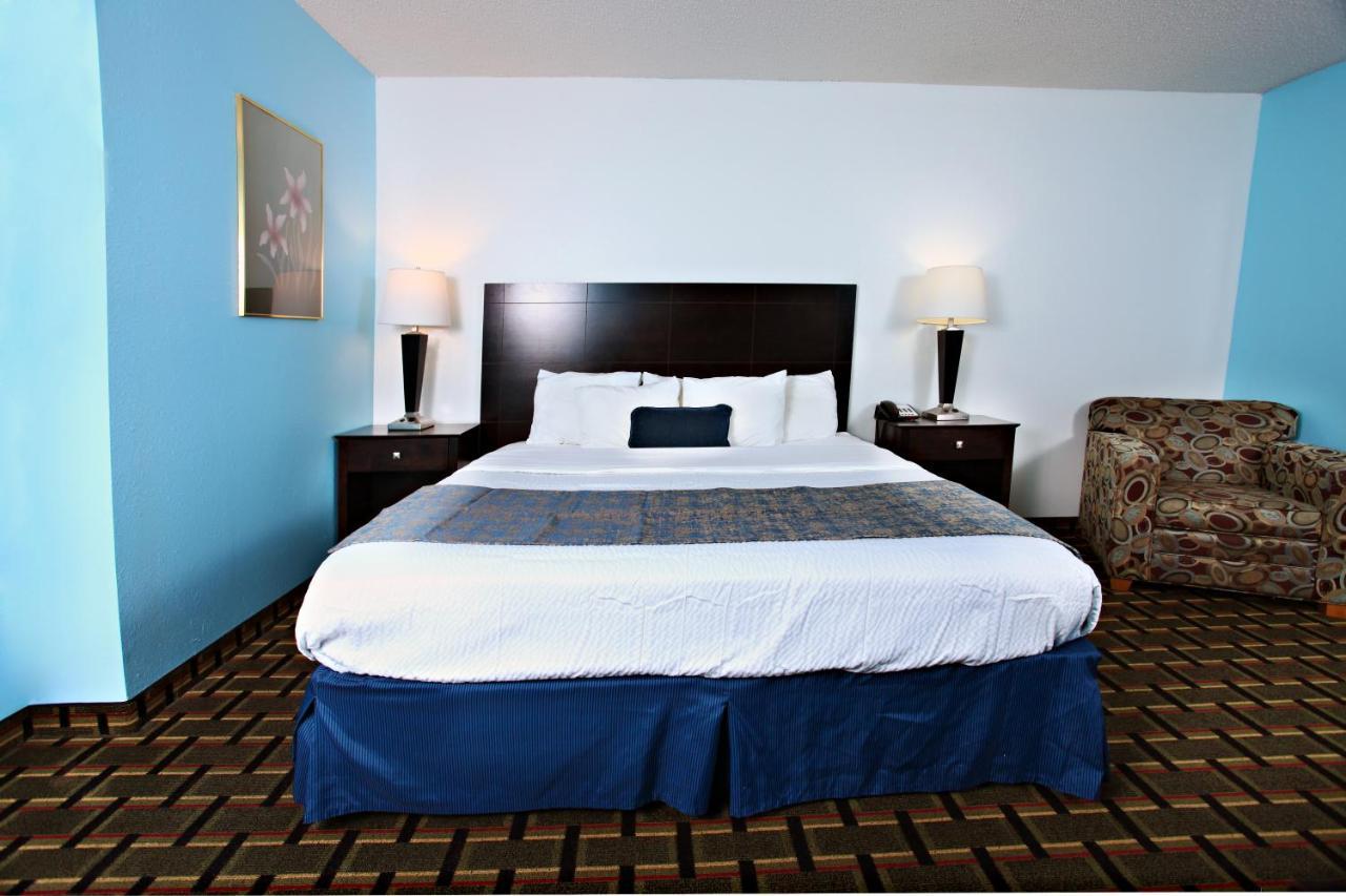 Coratel Inn & Suites By Jasper Newton מראה חיצוני תמונה