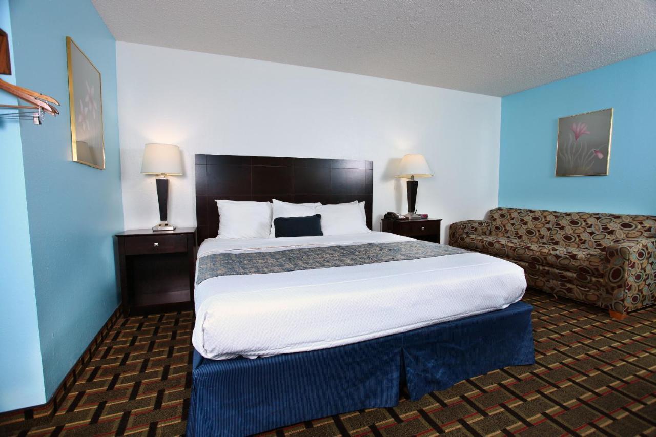 Coratel Inn & Suites By Jasper Newton מראה חיצוני תמונה
