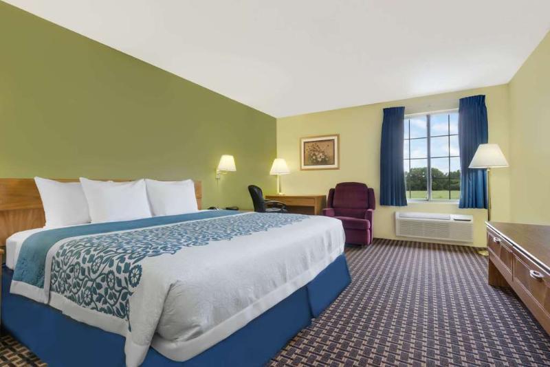 Coratel Inn & Suites By Jasper Newton מראה חיצוני תמונה